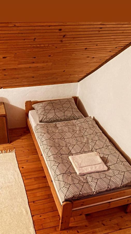 Apartman Ivano Gospić Exterior foto